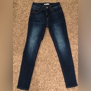 Women’s Size 7 KanCan Skinny Jeans